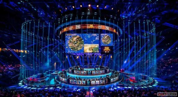 快地站起来 快地站起来