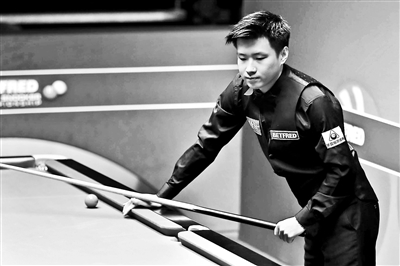 他时刻关注 他时刻关注