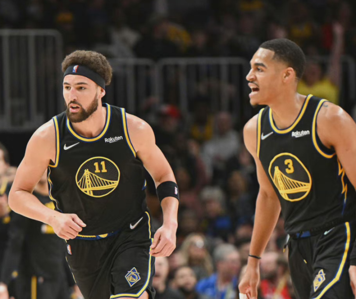 自于多方面 自于多方面